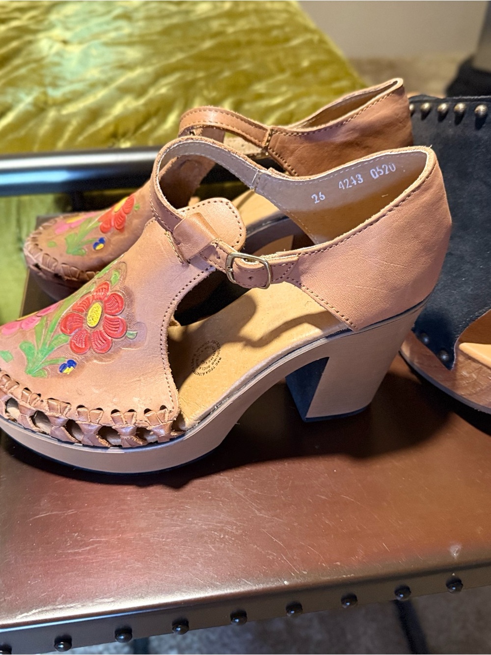 Mexican Hand Painted Vachetta Leather clogs wedges sz 9